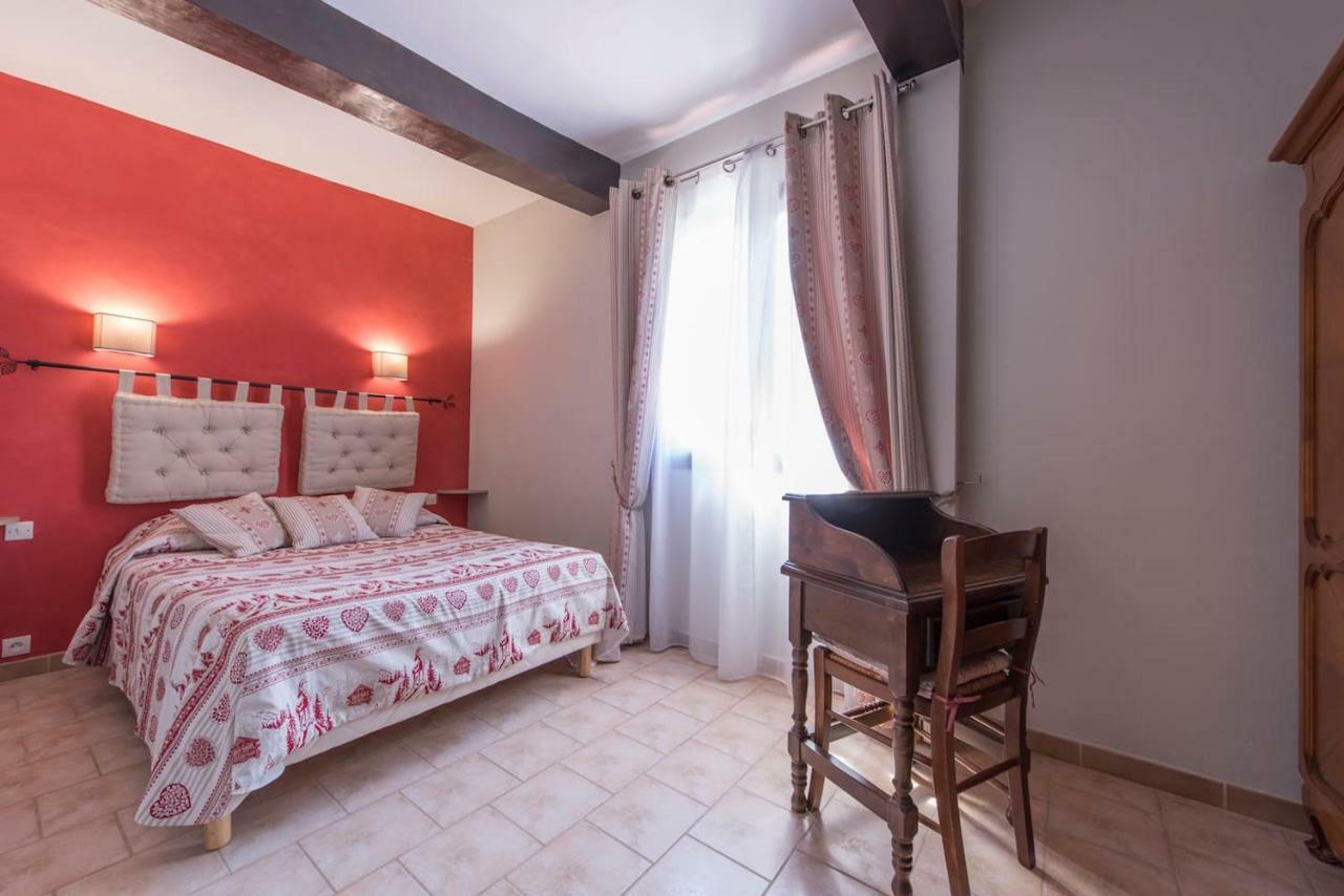 Appartement Clot De Felines Entrevaux Buitenkant foto