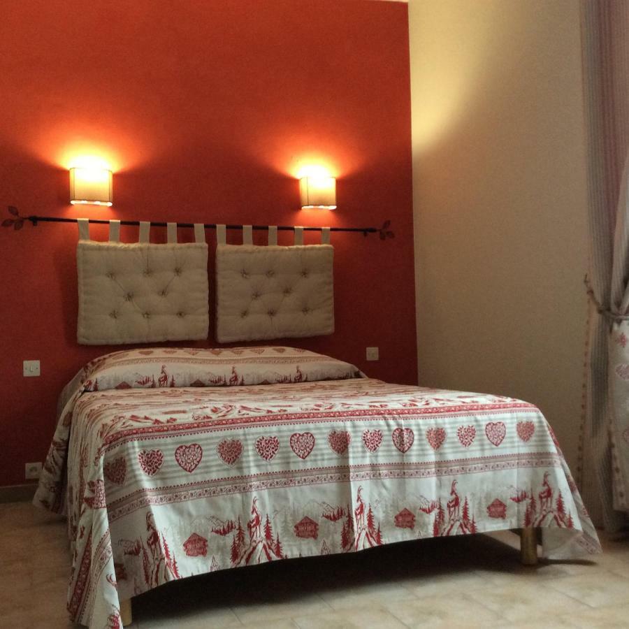 Appartement Clot De Felines Entrevaux Buitenkant foto